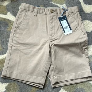 Vineyard vines breaker short size 8 NWT